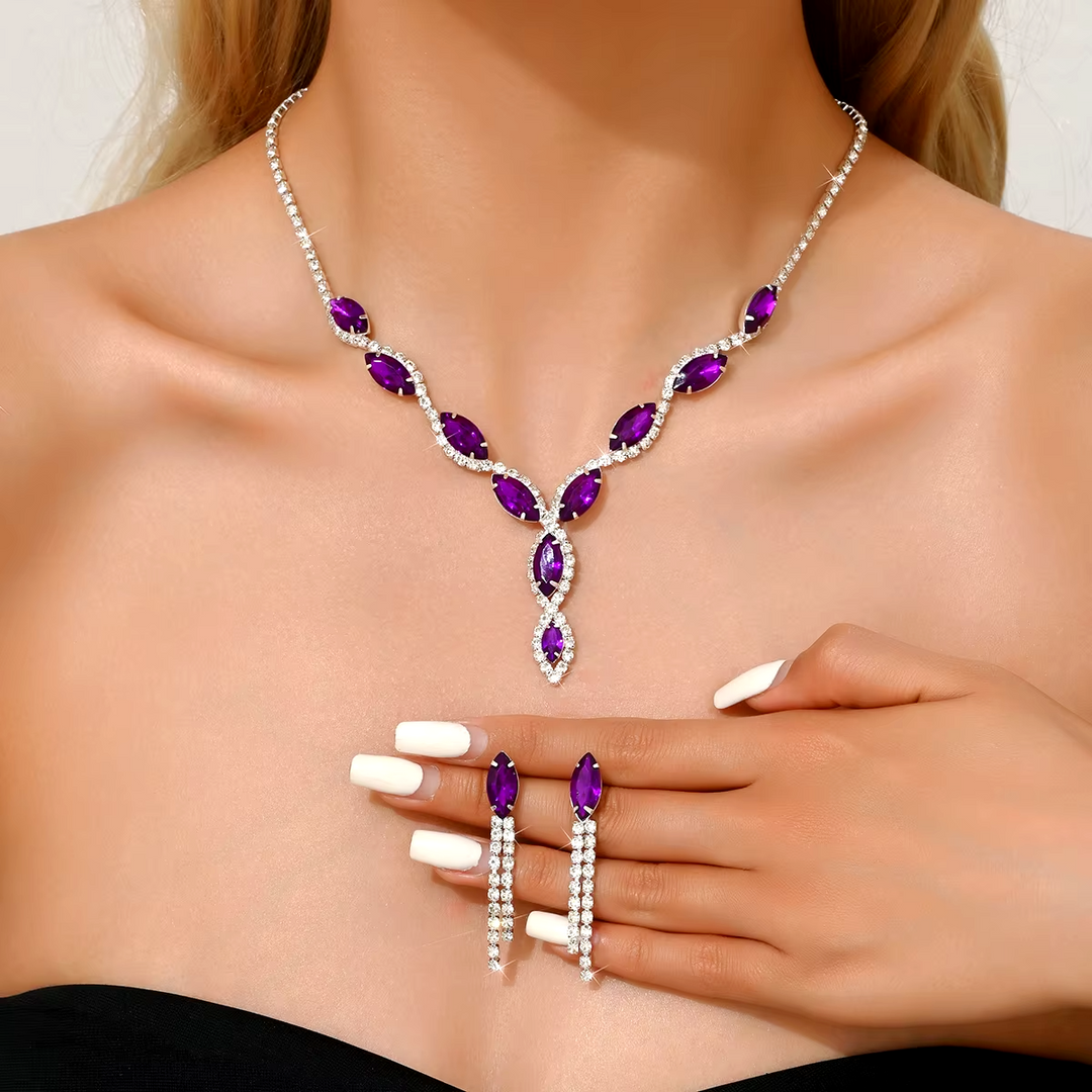 Veloura Necklace Set