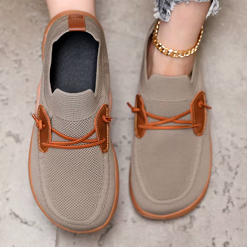 Aira Mesh Sneaker