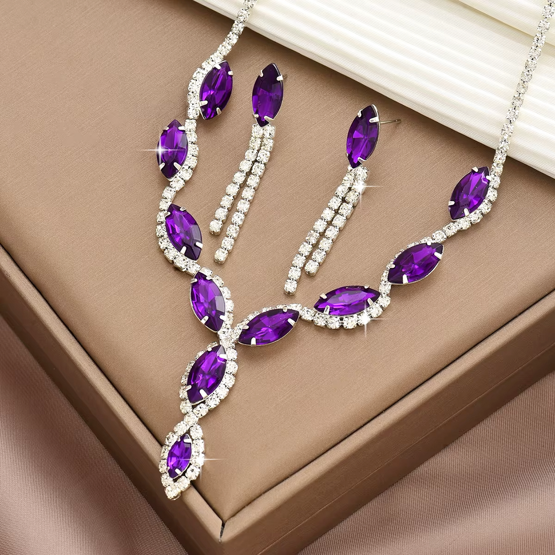 Veloura Necklace Set