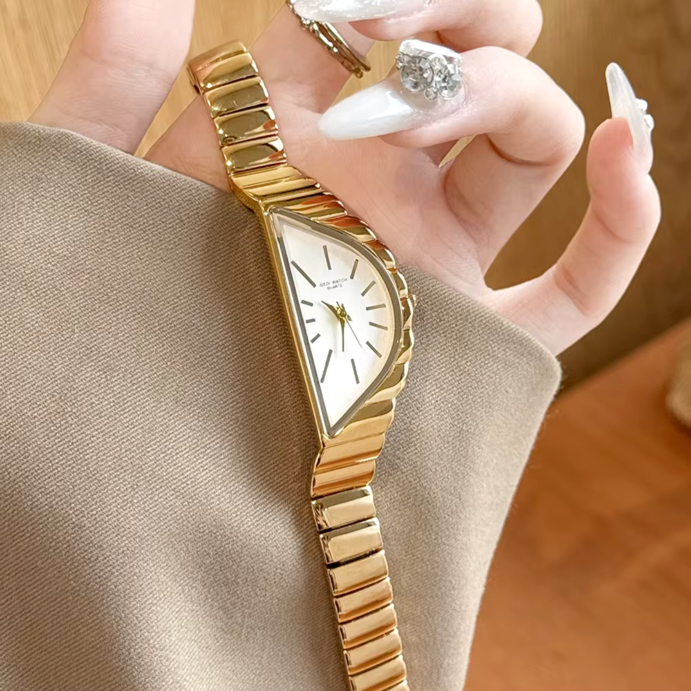 Luna Crescent Watch