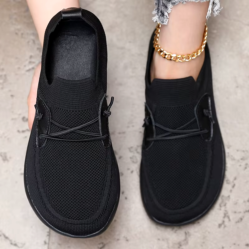 Aira Mesh Sneaker