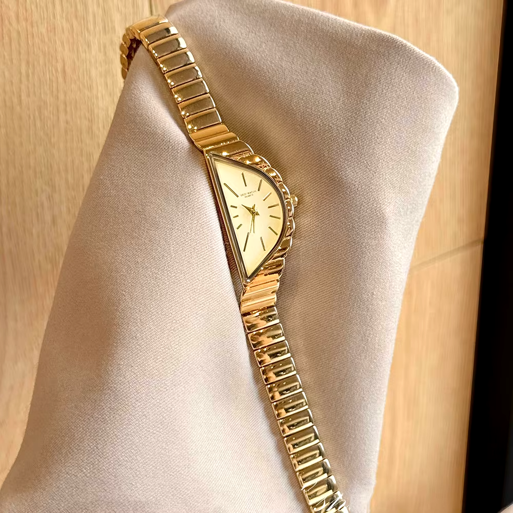 Luna Crescent Watch